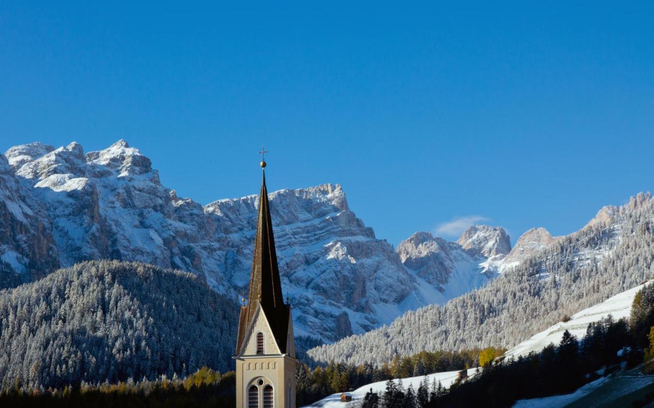 Berghotel Sanví San Martino in Badia Exterior foto